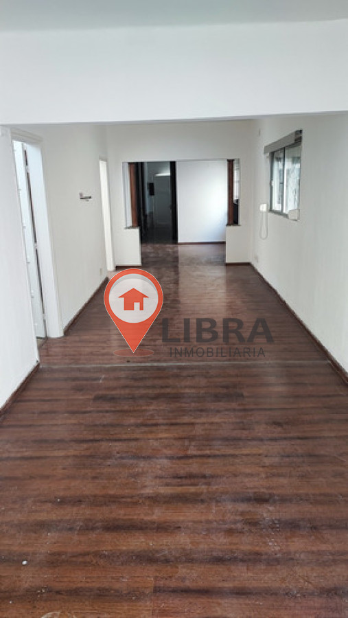 Casa ID.9385 - Alquiler Casa PH 4 Dormitorios 2 Baños Patio Con Parrillero Garage en Reducto