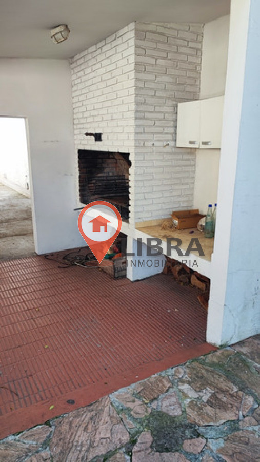 Casa ID.9427 - Alquiler Casa PH 4 Dormitorios 2 Baños Patio Con Parrillero Garage en Reducto