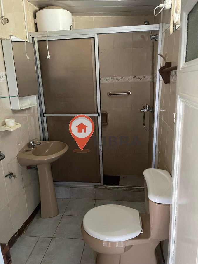 Casa ID.4481 - OPORTUNIDAD! HERMOSA CASA EN LA TEJA 3 DORMITORIOS Y COCHERA!