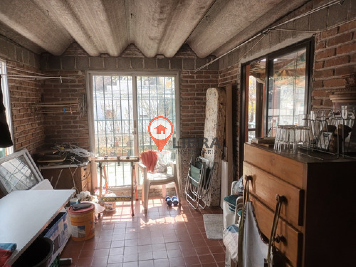 Casa ID.8919 - Casa 4 Dormitorios O Escritorio 2 Baños Garage Terraza Con Parrillero En Parque Rodó