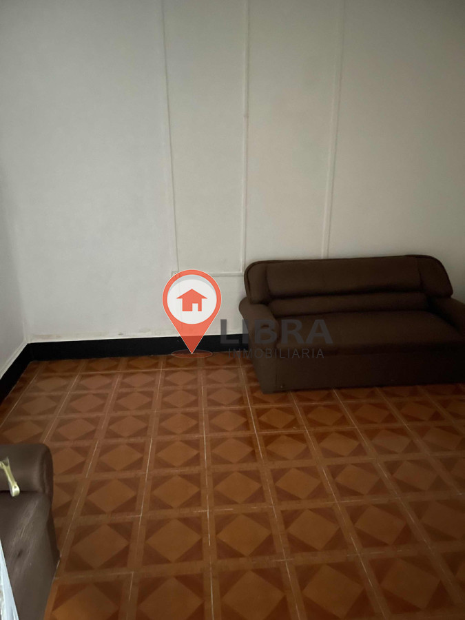 Casa ID.4481 - OPORTUNIDAD! HERMOSA CASA EN LA TEJA 3 DORMITORIOS Y COCHERA!