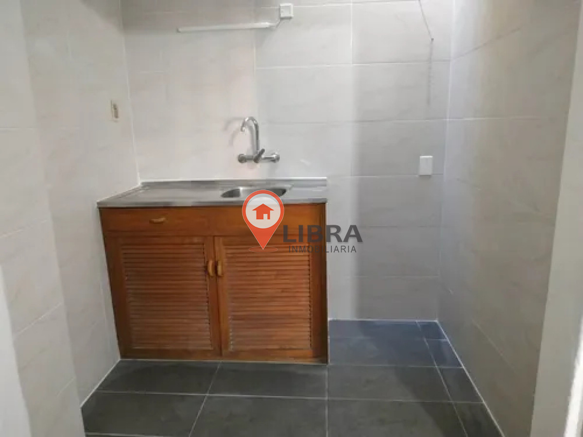 Casa ID.9856 - Alquiler Casa Buceo 2 Dormitorios, Garaje