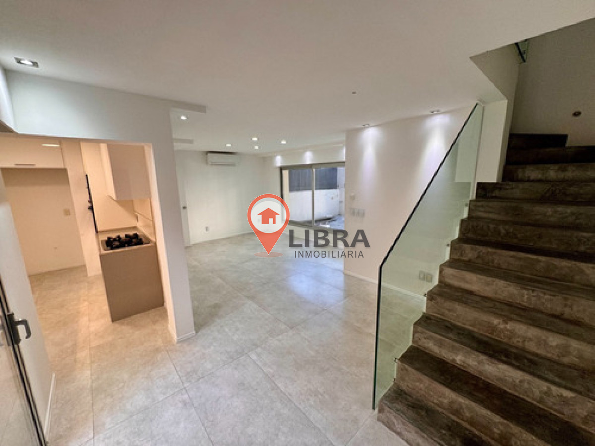 Casa ID.9866 - Alquiler Casa 3 Dormitorios Patio Garaje Pocitos Nuevo 