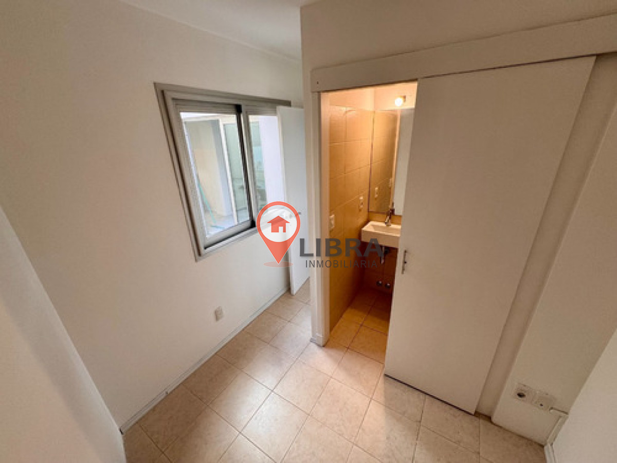Casa ID.9866 - Alquiler Casa 3 Dormitorios Patio Garaje Pocitos Nuevo 