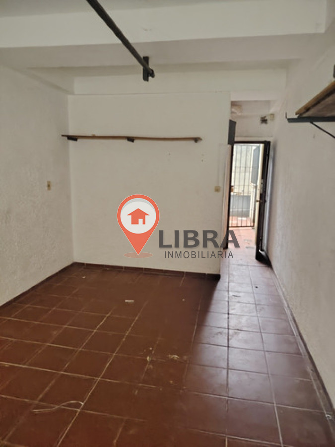 Casa ID.10373 - Casa En Carrasco 3 Dormitorios Garaje Parrillero Jardín