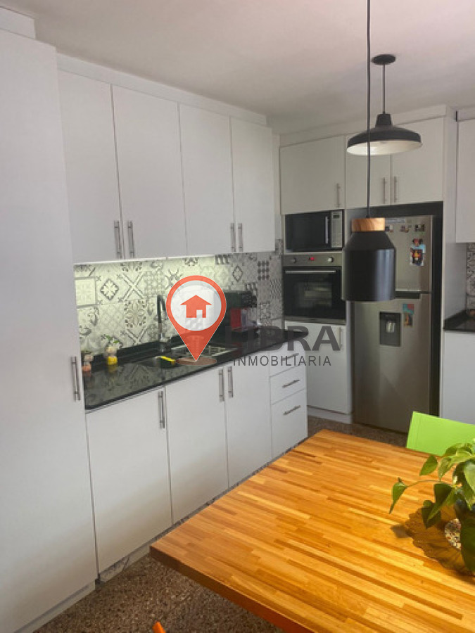 Casa ID.3686 - Encantadora Casa en Venta en Villa Española 2 dormitorios, 2 baños y garaje 3 autos!