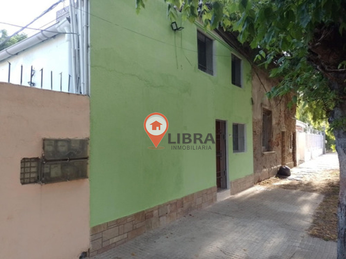 Casa ID.9135 - Alquiler Casa Al Frente De 2 Dormitorios Patio Con Parrilero En Flor De Maroñas