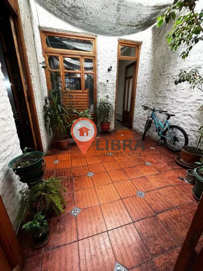 Casa ID.1265 - SE VENDE IMPERDIBLE CASA EN CORDON 4 DORMITORIOS y GARAJE!