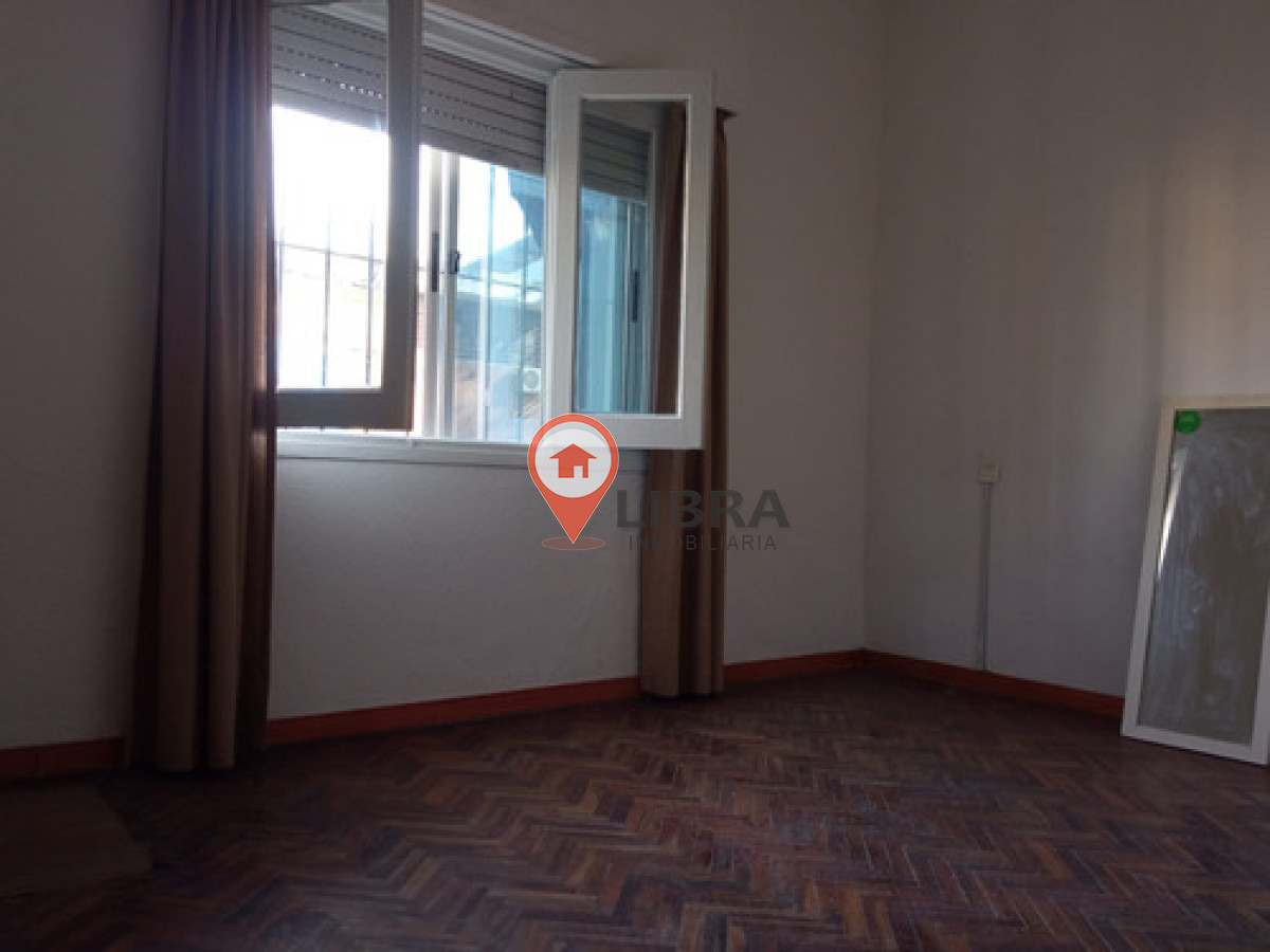 Casa ID.10201 - Alquiler Casa 2 Dormitorios, Altillo, Azotea En Aguada
