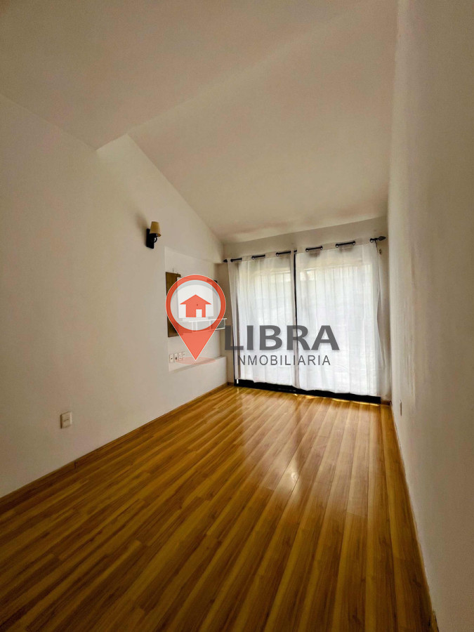 Casa ID.7327 - Hermosa Casa De 2 Dorm, Cochera, Parrillero, Barbacoa En Malvin