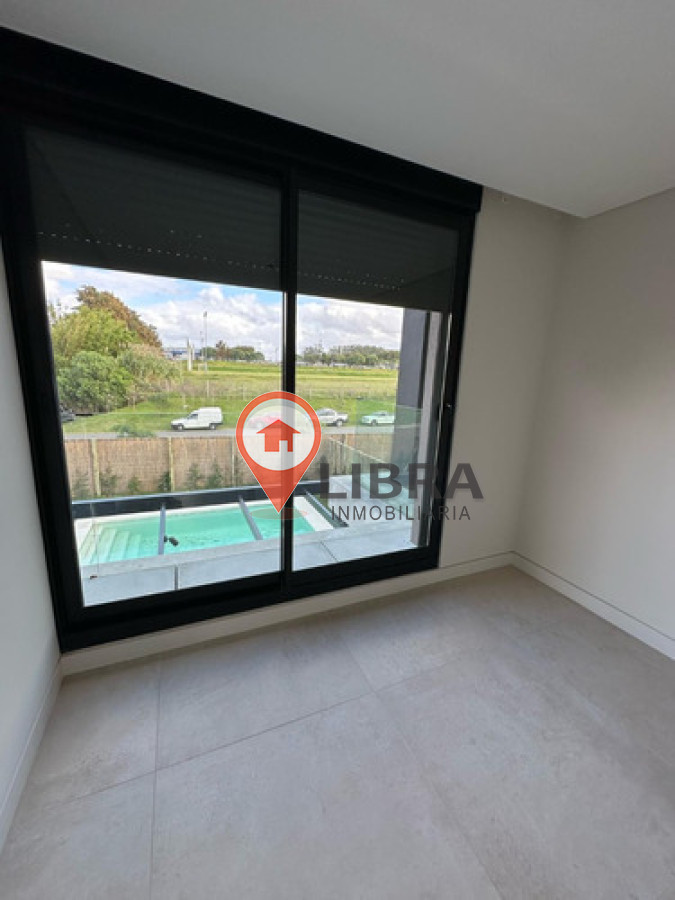 Casa ID.9038 - Alquiler Casa A Estrenar 3 Dormitorios Con Jardín Y Piscina En Carrasco Norte