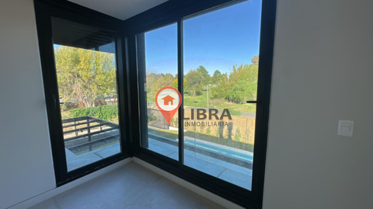 Casa ID.9038 - Alquiler Casa A Estrenar 3 Dormitorios Con Jardín Y Piscina En Carrasco Norte
