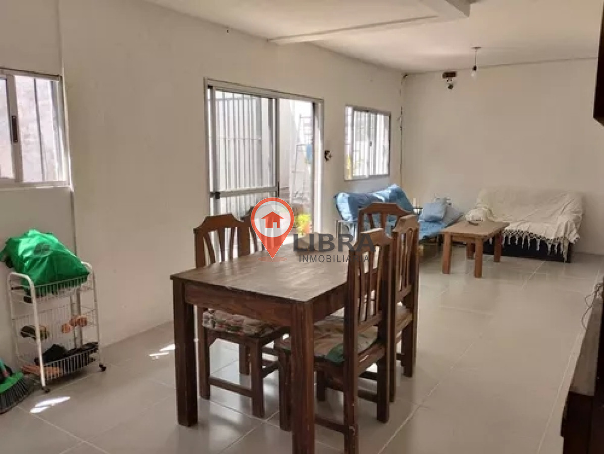 Casa ID.1905 - Venta Casa 2 Dormitorios 2 Patios Parrillero Brazo Oriental