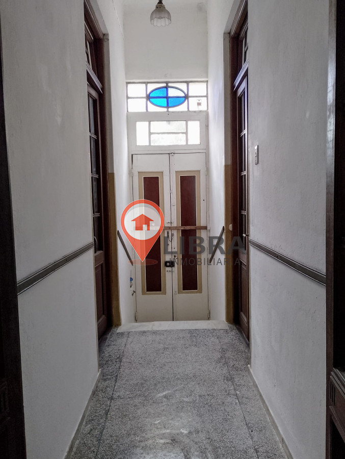 Casa ID.10050 - VENTA CASA EN PASO DE LAS DURANAS 2 DORMITORIOS 2 COCHERAS Y PARRILLERO!