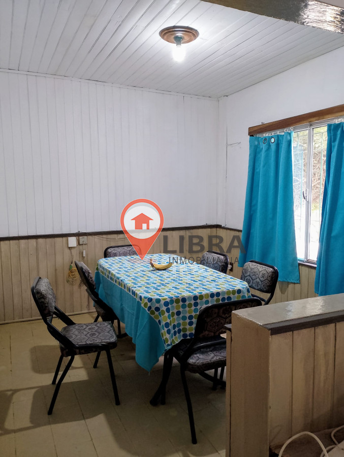Casa ID.10050 - VENTA CASA EN PASO DE LAS DURANAS 2 DORMITORIOS 2 COCHERAS Y PARRILLERO!