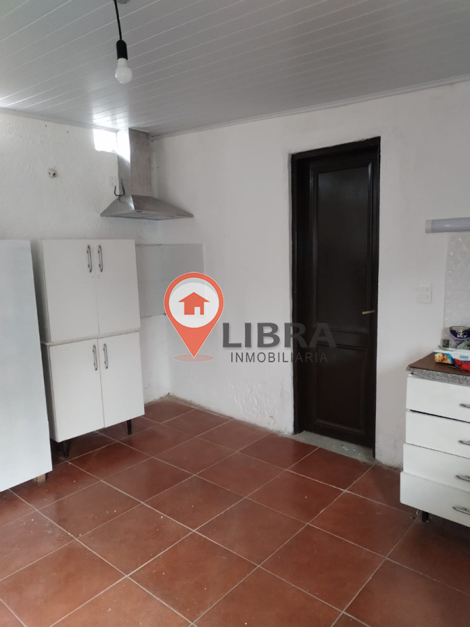 Casa ID.9067 - Confortable Casa De 1 Dorm Con Patio Verde Y Cochera