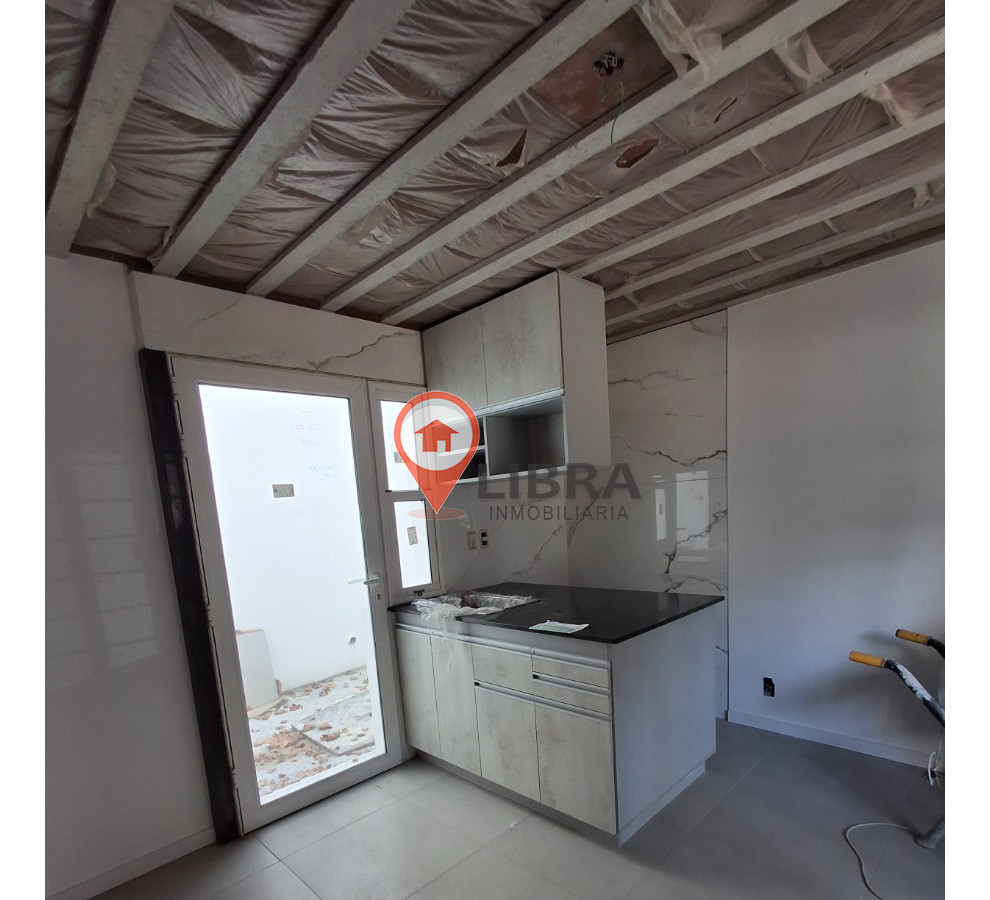 Casa ID.8004 - Venta Casa Dúplex A Estrenar 2 Dormitorios Patio En Cordón