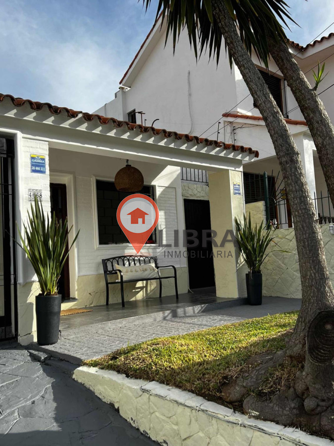 Casa ID.7327 - Hermosa Casa De 2 Dorm, Cochera, Parrillero, Barbacoa En Malvin