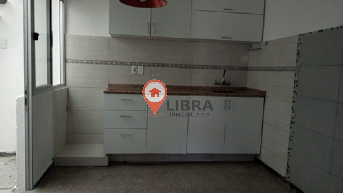 Casa ID.10201 - Alquiler Casa 2 Dormitorios, Altillo, Azotea En Aguada