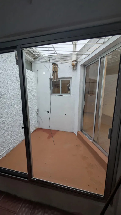 Casa ID.10660 - Alquiler Casa 2 Dormitorios 2 Baños Cochera En Puerto Buceo