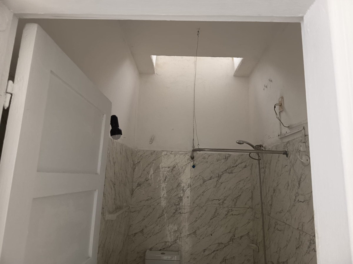 Casa ID.13059 - Alquiler Casa De 1 Dormitorio Luminosa Sin Gastos Comunes En Brazo Oriental