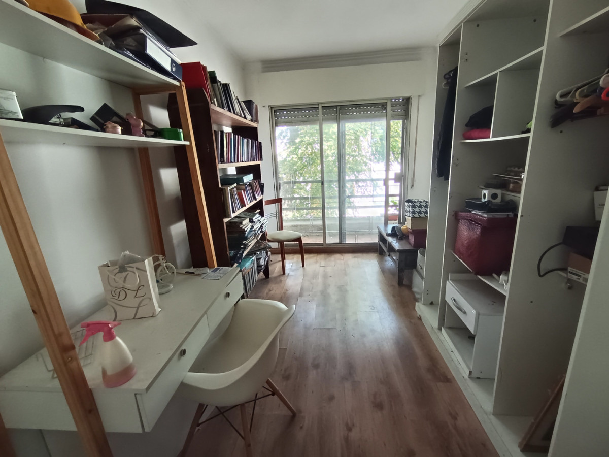 Casa ID.12015 - Venta Casa Dúplex Excelente Estado Garaje En Jacinto Vera