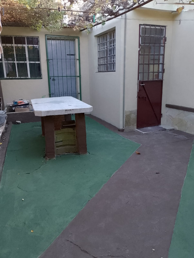 Casa ID.10098 - Venta Casa En Paso De Las Duranas, 2 Dormitorios, 2 Cocheras, Patio Y Parrillero!!!