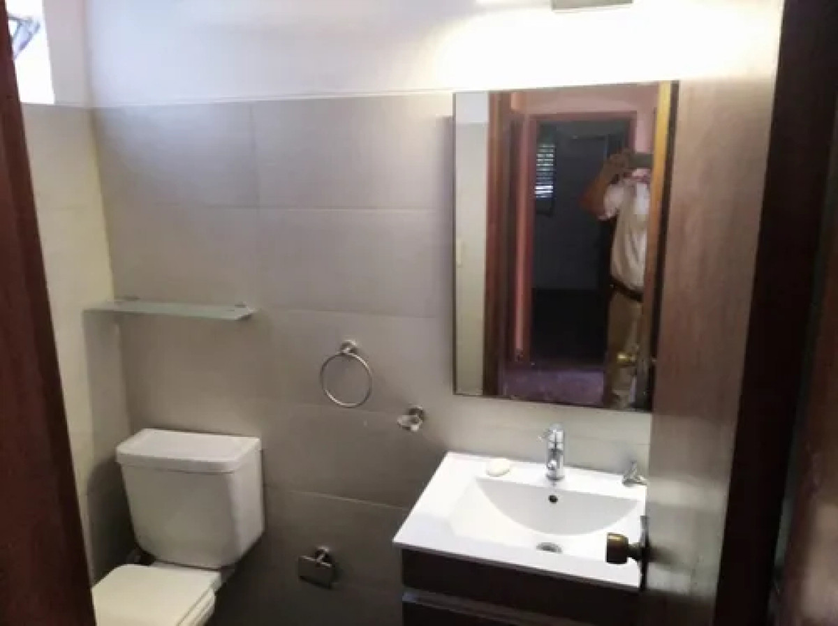 Casa ID.10593 - Alquiler Casa 3 Dorm 2 Baños Patio Parrillero 2 Cocheras En Brazo Oriental