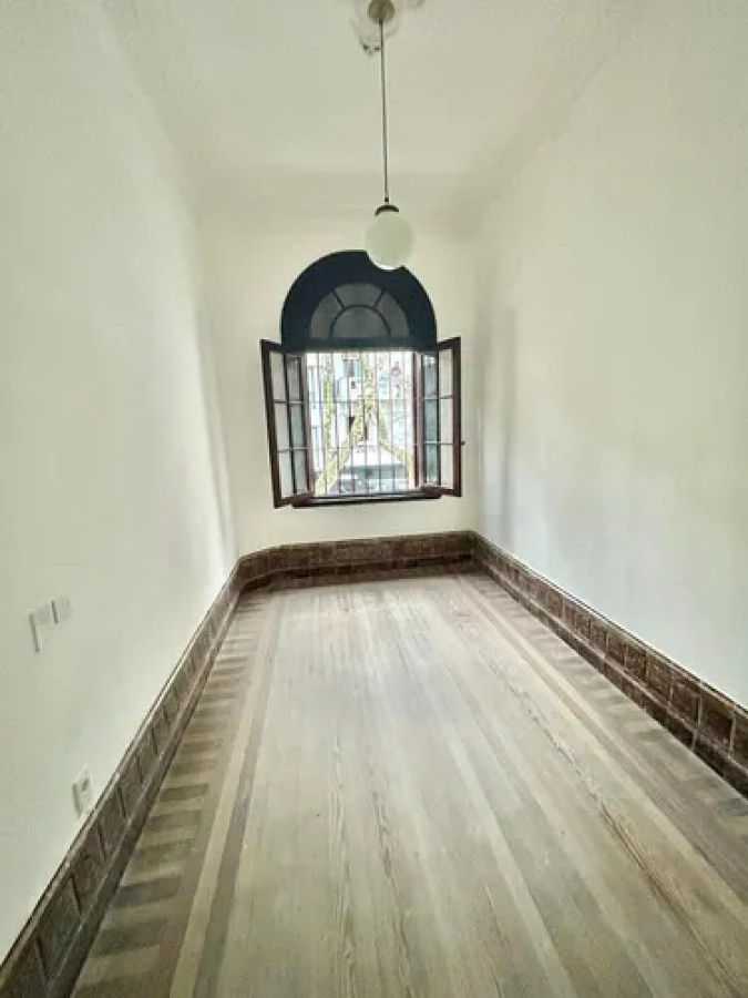 Casa ID.10715 - Alquiler Casa Reciclada De 3 Dormitorios 3 Baños En Palermo