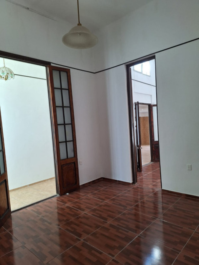 Casa ID.10719 - Preciosa Casa De 4 Dorm Con Patio En Tres Cruces
