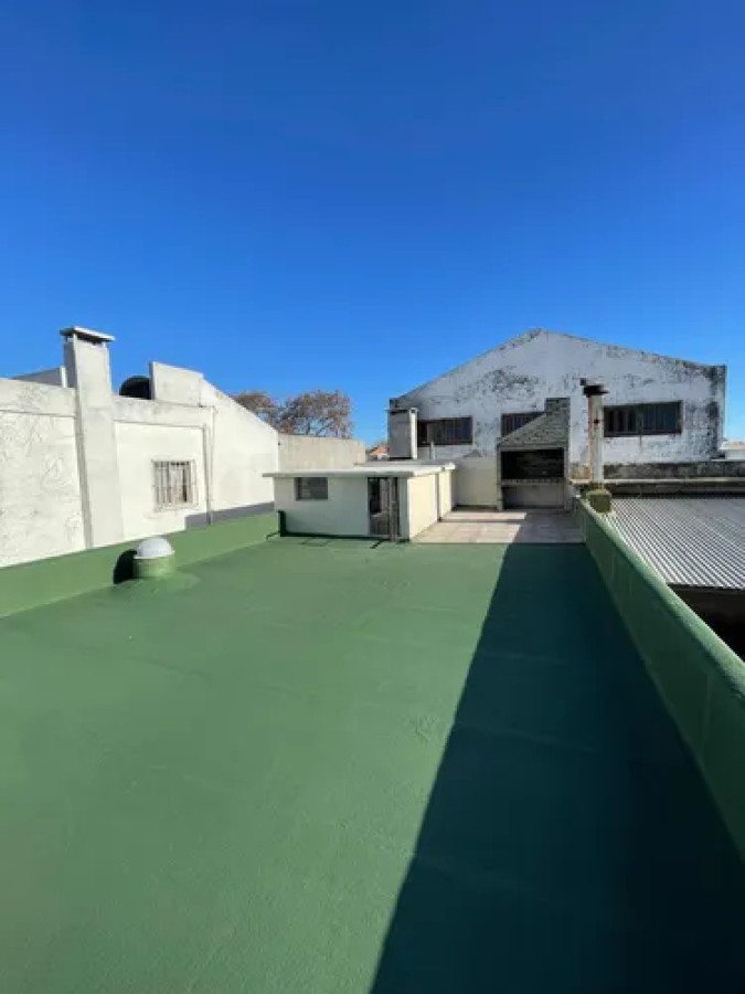 Casa ID.10733 - Alquiler Casa 3 Dormitorios Cochera Patio Azotea Parrillero En Prado