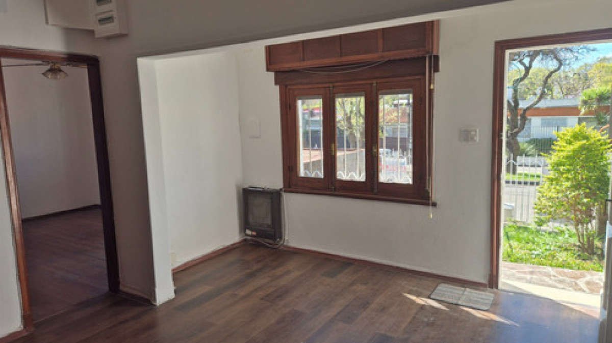 Casa ID.10939 - Confrotable Casa Con 2 Dorm Con Cochera Y Patio