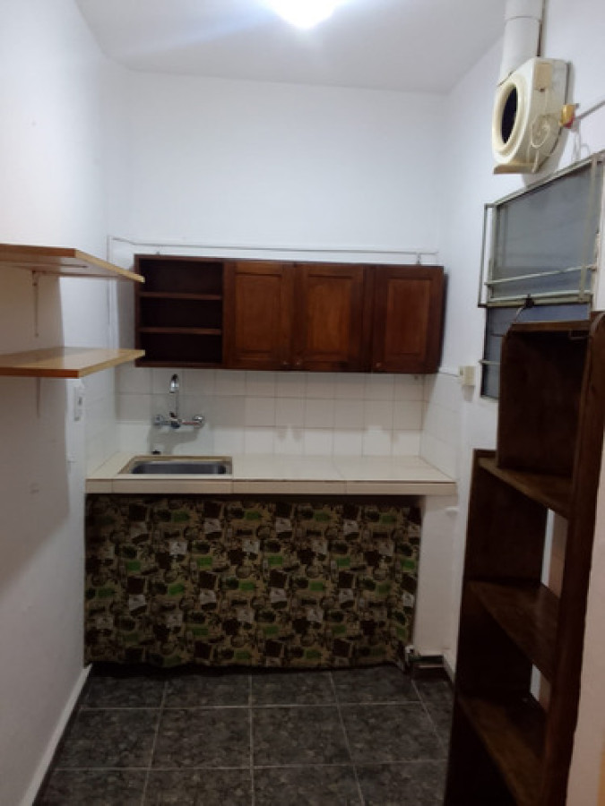 Casa ID.10968 - Casa en Sayago, 1 Dormitorio, con Jardín y Cerramiento Perimetral, Sin Gastos Comunes