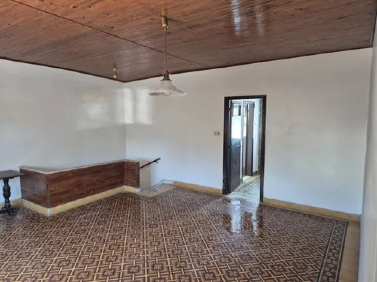 Casa ID.11060 - Alquiler Casa De Altos 2 Dormitorios Parrillero En Brazo Oriental