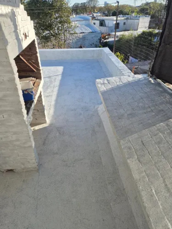 Casa ID.11060 - Alquiler Casa De Altos 2 Dormitorios Parrillero En Brazo Oriental