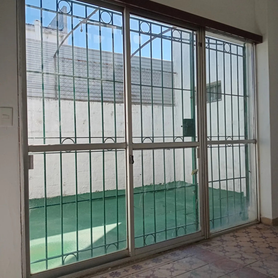 Casa ID.11235 - Alquiler Casa De 2 Dormitorios Patio Sin Gastos En Unión