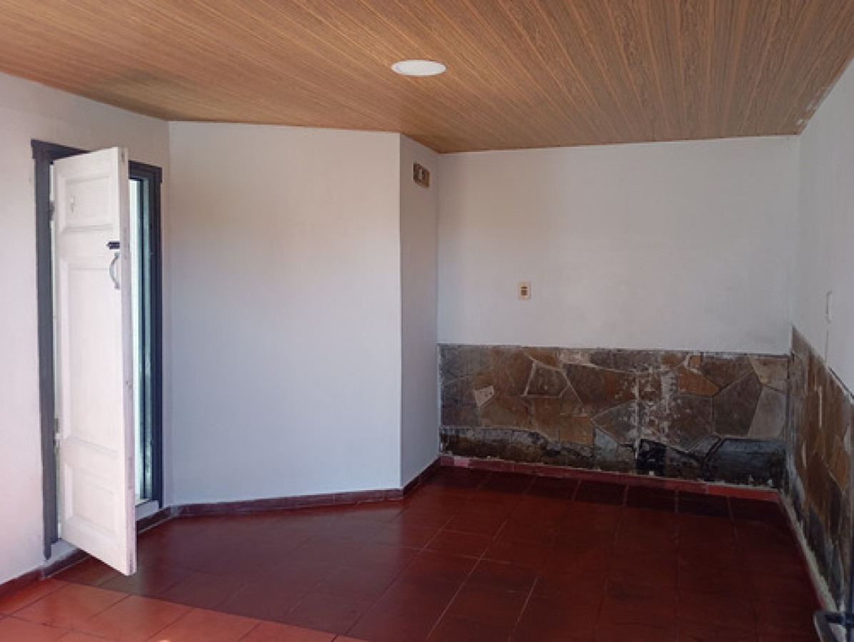 Casa ID.11460 - Casa 4 Dormitorios, con Patio y Terraza