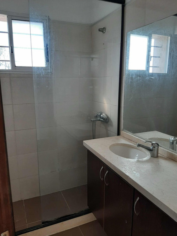 Casa ID.11491 - ALQUILER DE HERMOSA CASA DE DOS PLANTAS CON TRES DORMITORIOS EN SHANGRILÁ CANELONES