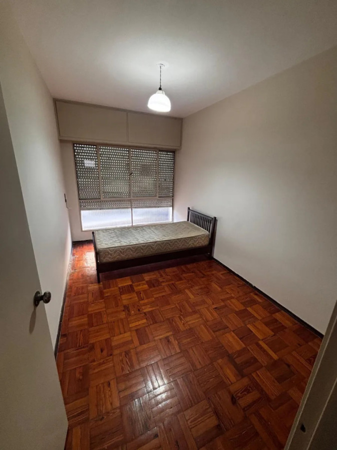 Casa ID.11550 - Alquiler De Casa De 2 Dormitorios, Patio Con Parrillero, Excelente En El Centro