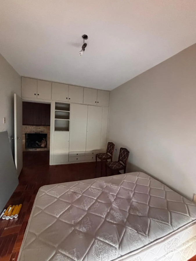 Casa ID.11550 - Alquiler De Casa De 2 Dormitorios, Patio Con Parrillero, Excelente En El Centro