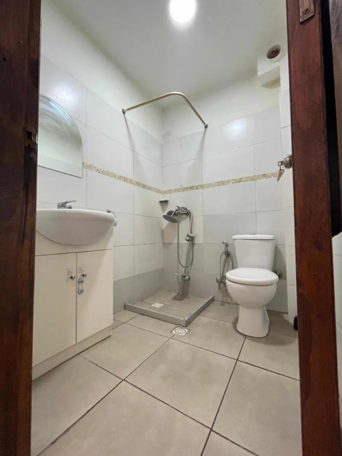 Casa ID.11668 - VENTA CASA EN CORDÓN 4 DORMITORIOS Y GARAJE