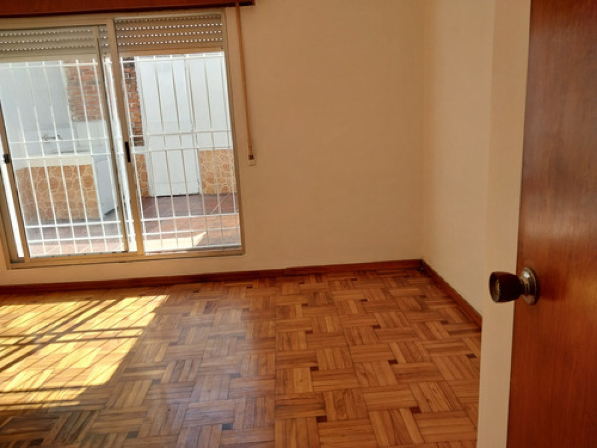 Casa ID.11702 - Alquiler de casa 2 dormitorios en Buceo