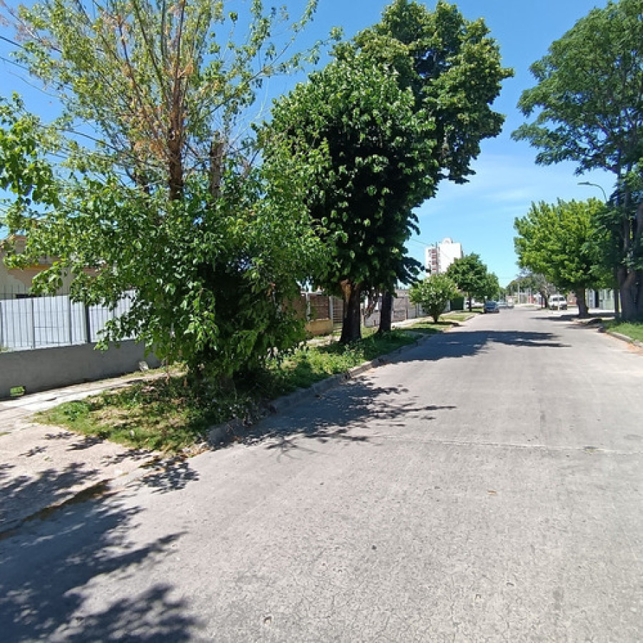 Casa ID.12055 - Venta Casa De 2 Dormitorios Amplio Terreno Cochera En Sayago