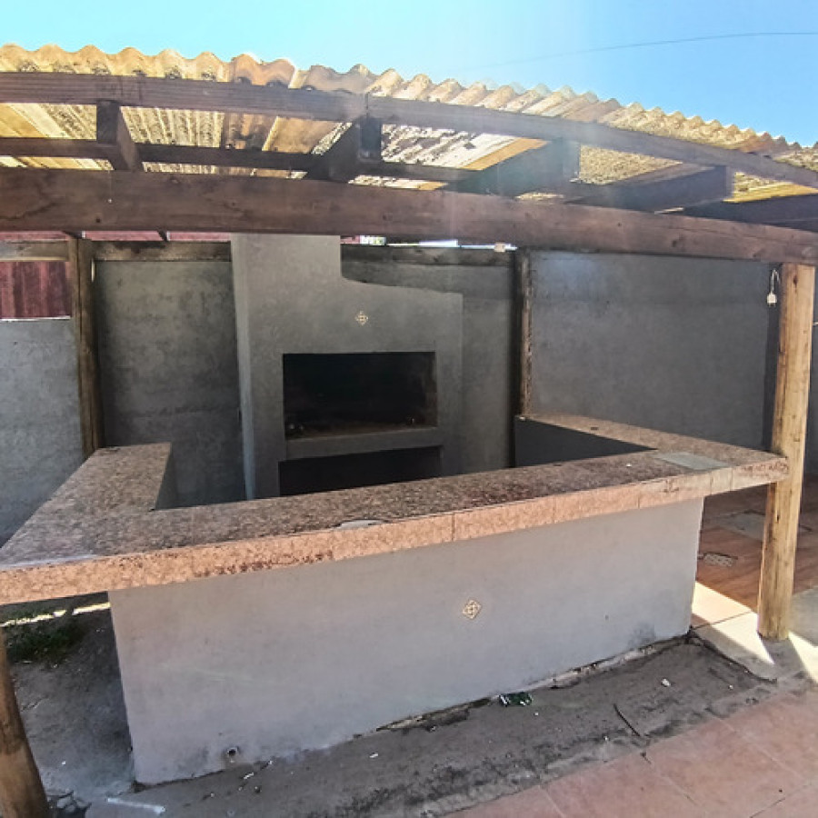 Casa ID.12055 - Venta Casa De 2 Dormitorios Amplio Terreno Cochera En Sayago