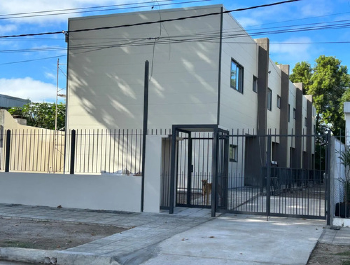 Casa ID.12250 - Alquiler Casa A Estrenar 2 Dormitorios Cochera Malvin Norte