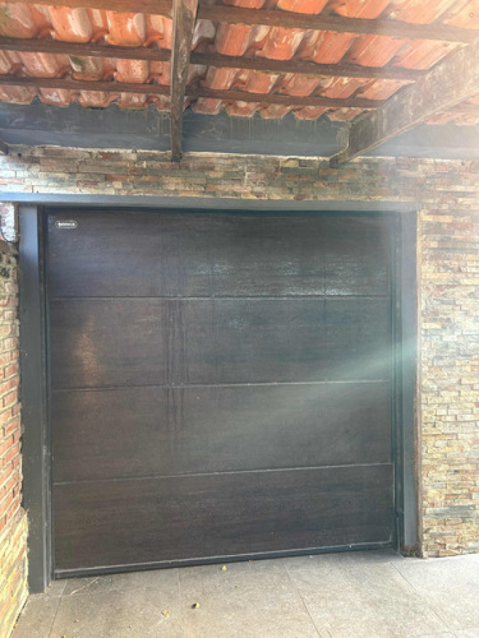 Casa ID.12297 - Casa 3 Dormitorios, 2 Baños, Garage Y Barbacoa En Pérez Castellanos