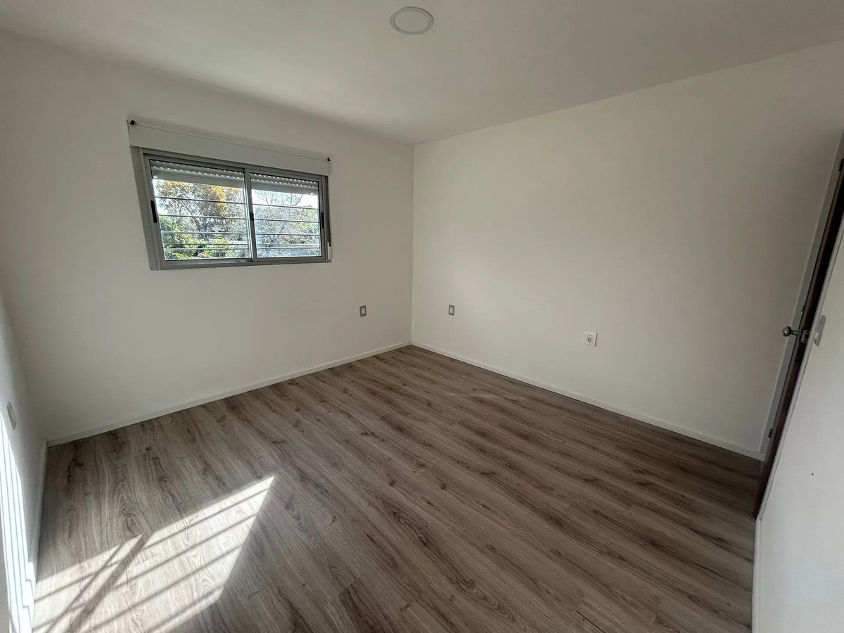 Casa ID.12397 - Alquiler de casa 3 dormitorios en Malvin Norte