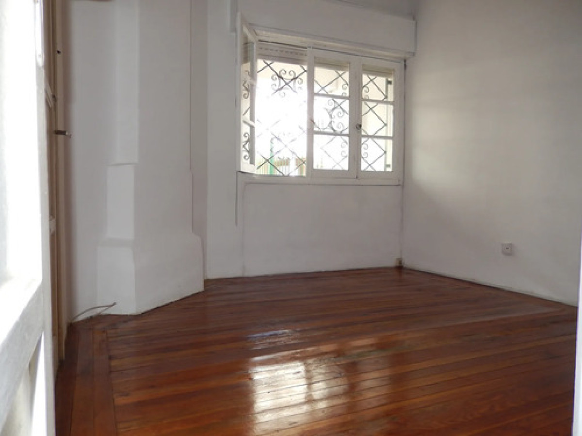 Casa ID.12408 - Alquiler Casa 1 Dormitorio Con Cochera Sin Gastos En Buceo
