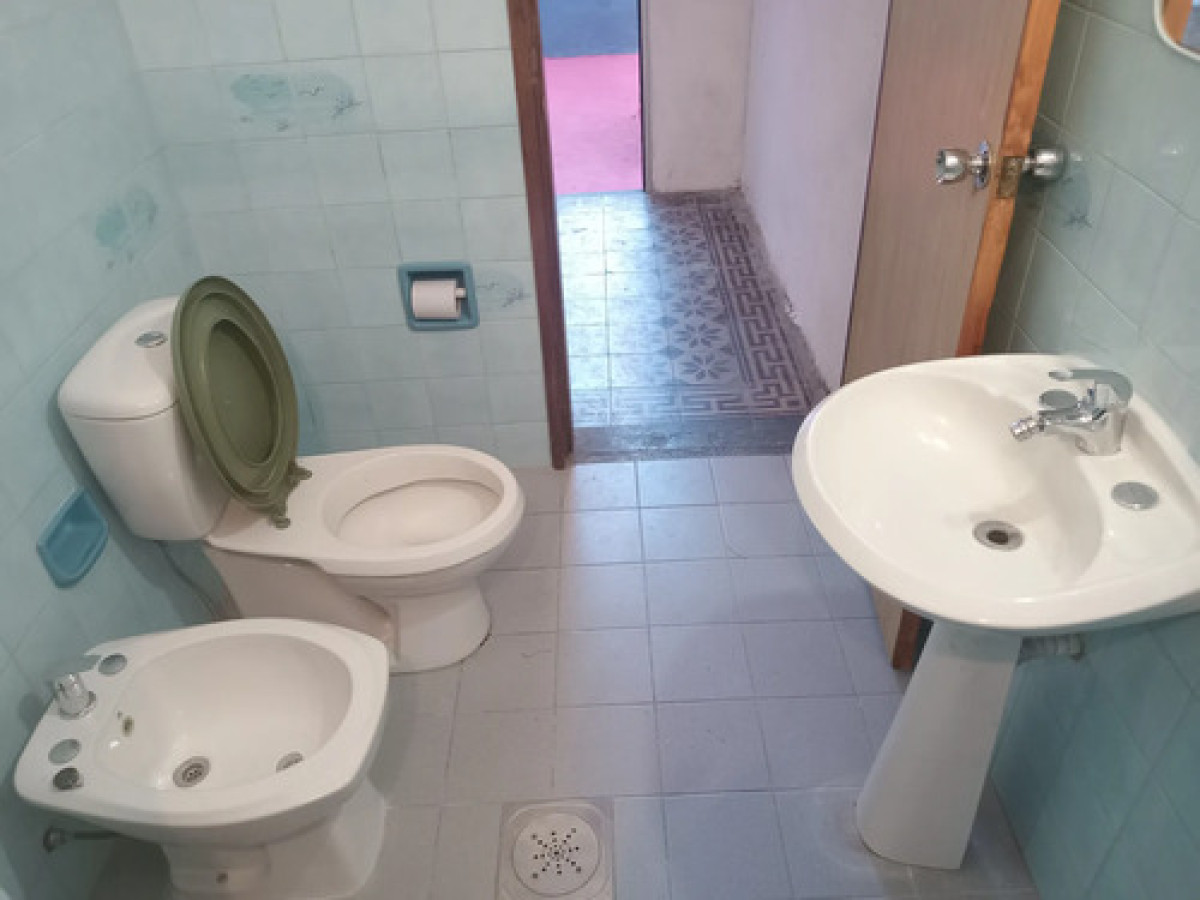 Casa ID.12412 - Alquiler De Casa 2 Dormitorios Patio Sin Gastos En Cerrito