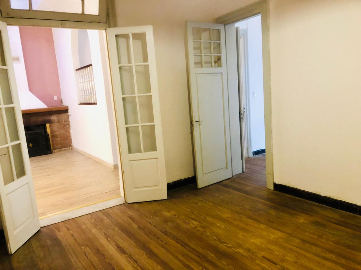 Casa ID.12515 - Venta Casa Amplia De 5 Dormitorios 4 Baños Garaje Punta Carretas 